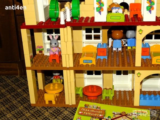 Unico Plus Maximilian Families – голяма къща/хотел с фигуркисъвместим с Лего Дупло, снимка 4 - Конструктори - 52976917