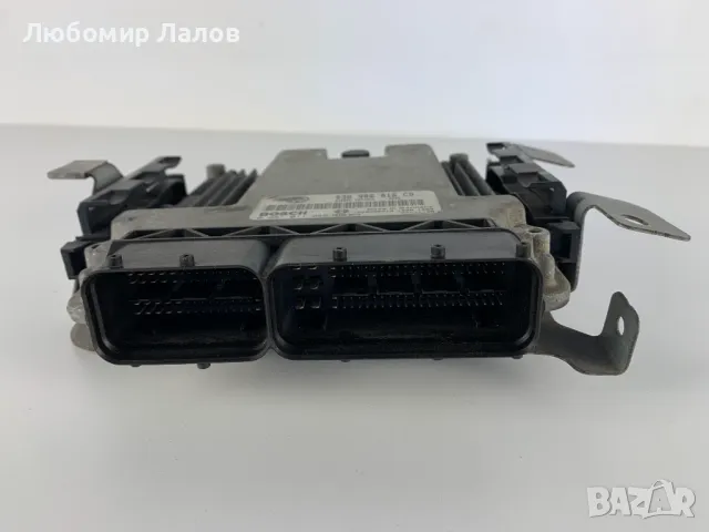 Компютър двигател ECU Фолксваген Туран Vw Touran 0281011945, снимка 2 - Части - 48768428