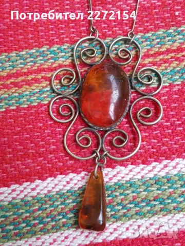 Сребърно колие с кехлибари янтар