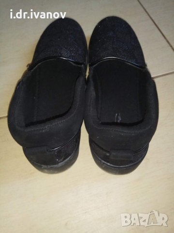 черни обувки с равна подметка 38-39 номер, снимка 4 - Дамски ежедневни обувки - 30132967