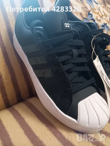 Спортни обувки Adidas , снимка 3 - Спортни обувки - 56448332