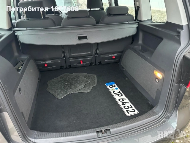 Volkswagen Touran 1.6TDI/BlueMotion/DSG/2013г., снимка 8 - Автомобили и джипове - 52837224