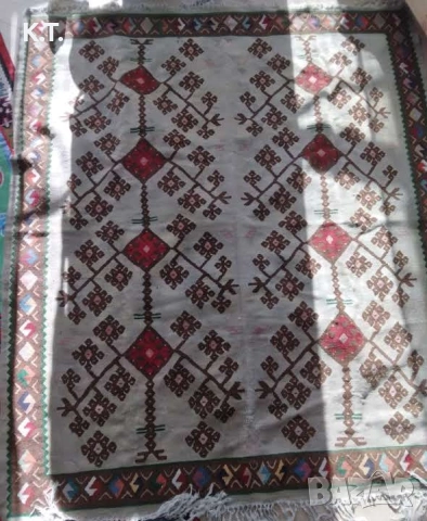 Рядък много стар бежов / кафяв Чипровски Килим за механа / битов кът, снимка 3 - Килими - 53983869