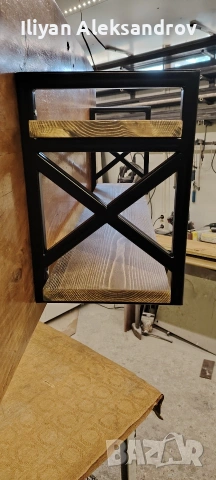 Рафт за стенен монтаж, снимка 2 - Етажерки - 54232910