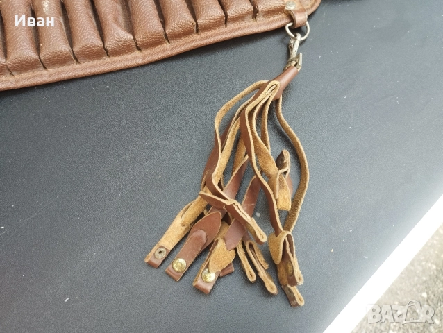 Стар кожен Патрондаш с висулки за дивеч, снимка 3 - Оборудване и аксесоари за оръжия - 51963407