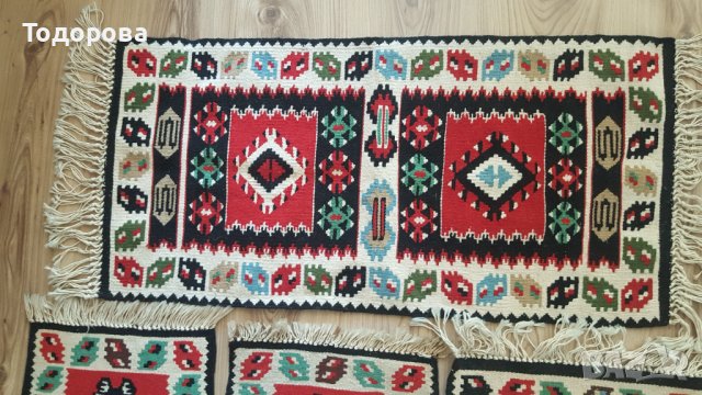 Чипровски килимчета, снимка 2 - Антикварни и старинни предмети - 38493849