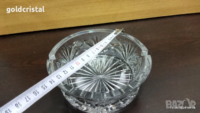 Кристален пепелник серия Зорница , снимка 2 - Антикварни и старинни предмети - 32925325