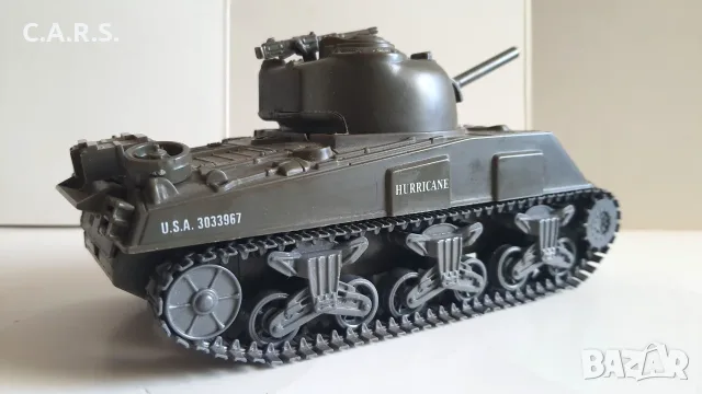 M4 Sherman „Hurricane“ WWII - NEW RAY 1:32, снимка 6 - Колекции - 56348371