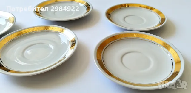 РАЗПРОДАЖБА Български порцелан чинии от 1966г. с позлата НАМАЛЕНИЕ , снимка 4 - Чинии - 47752963