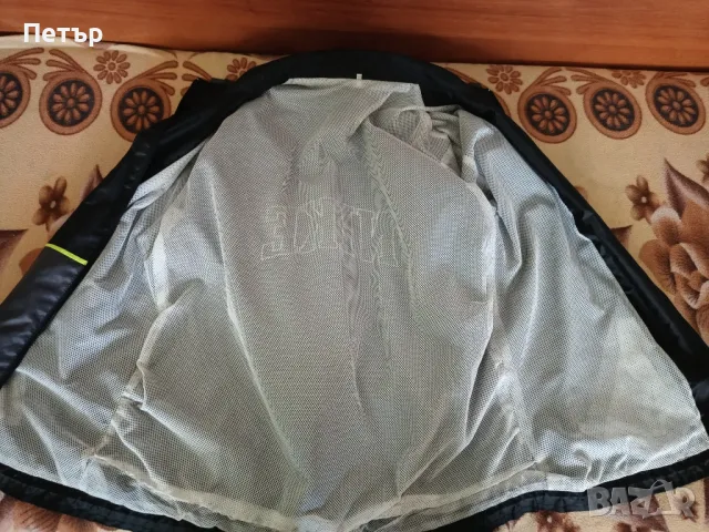 Продавам оригинална грейка Nike, снимка 6 - Спортни дрехи, екипи - 49972343