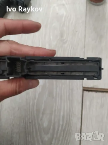 Бутон аварийни светлини с бутон централно  AIRBAG за Opel Insignia 2.0 CDTI , 13324594, снимка 3 - Части - 50256423