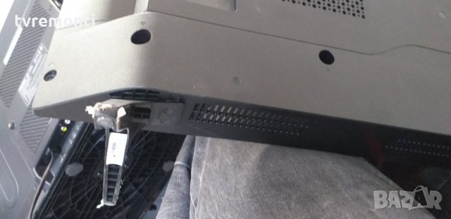 Стойкa за телевизор LG 32LK500B