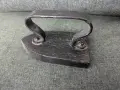 Старинна чугунена ютия, снимка 1