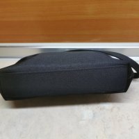 Accessorize малка черна  чанта тип кклъч  , снимка 5 - Чанти - 44305293