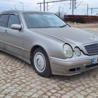 Mercedes-Benz E 200 CDI, снимка 3 - Автомобили и джипове - 44370249