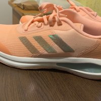 Adidas маратонки, снимка 1 - Маратонки - 42835537