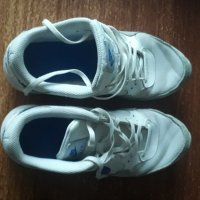 Дамски маратонки Nike Air 38.5, снимка 11 - Маратонки - 42849671