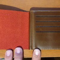 Продавам чисто ново портмоне от естествена кожа със прегради за лични документи банкноти и монети, снимка 3 - Портфейли, портмонета - 31853672