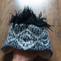eisbär hats - страхотна зимна шапка КАТО НОВА, снимка 6 - Шапки - 38926945