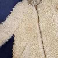 Рошава палто Zara Trafaluc collection , снимка 2 - Палта, манта - 39477430