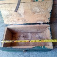 Стара дървена кутия, снимка 2 - Антикварни и старинни предмети - 38381315
