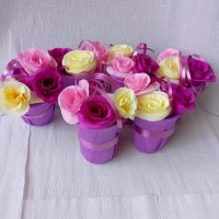 Готови вазички с цветя ,цена 2лв, снимка 5 - Декорация за дома - 31447630