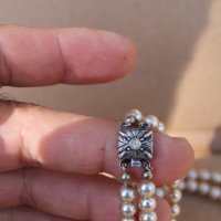 Перлено колие със сребърна закопчалка, снимка 5 - Колиета, медальони, синджири - 40876882