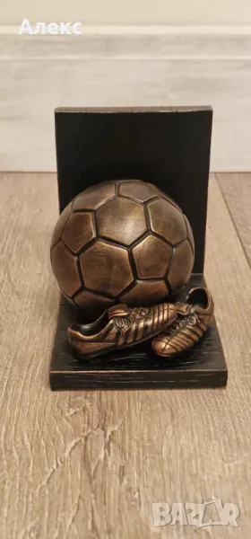 Масивен стопер за книги, 742гр.– Златната топка., снимка 1