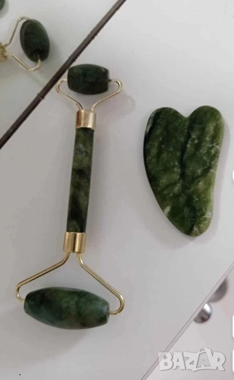 💚 Нефритен масажор за лице  , снимка 1