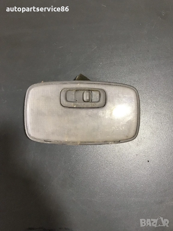 Задна вътрешна лампа за KIA Carnival 2002–2006 2.9 CRDi, OK9A051310, снимка 1