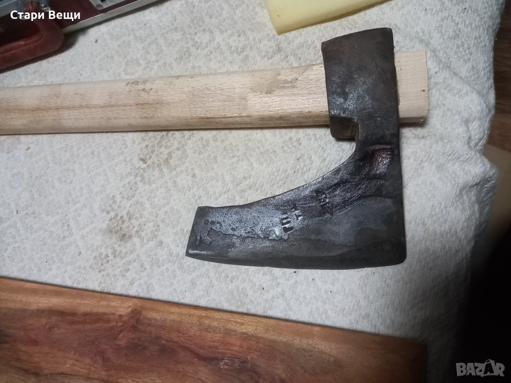 Стара кована  брадва , снимка 1