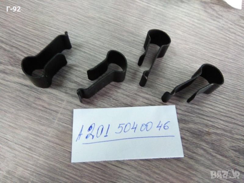 A2015040046**NEU**MERCEDES-BENZ**Държач на Тампон радиатор**, снимка 1