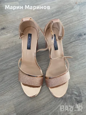 Дамски сандали на ток