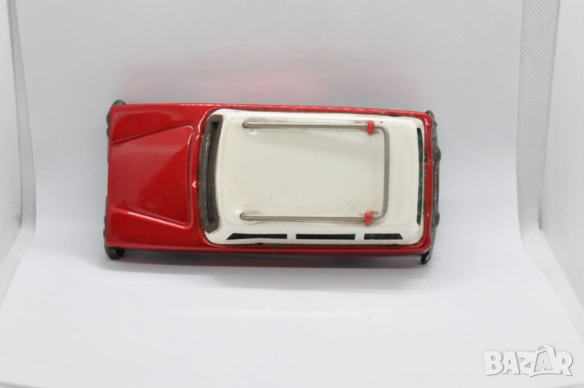 Метална ретро количка с механизъм, снимка 6 - Колекции - 52384386