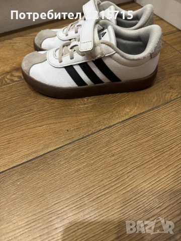 Оригинални детски маратонки адидас , снимка 2 - Детски маратонки - 53897838