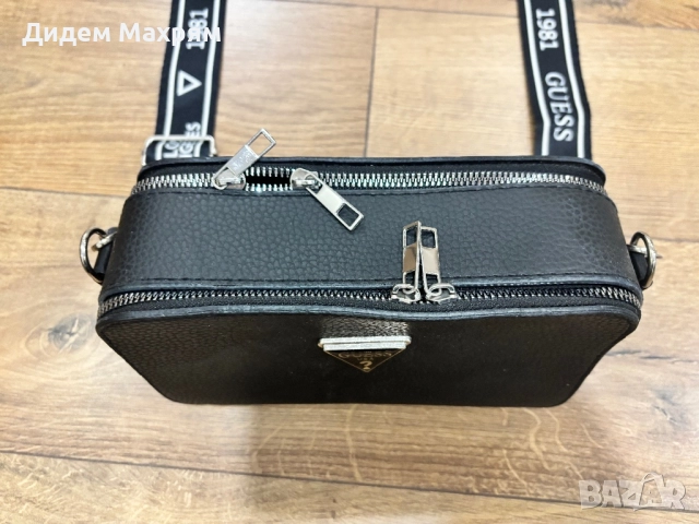 Дамска чанта Guess, снимка 3 - Чанти - 52978718