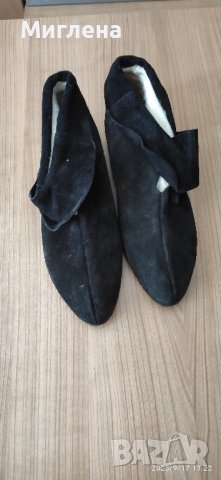 Обувки, фотоапарат, плочи, стъклена купа, снимка 5 - Декорация за дома - 42224782