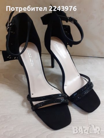 Сандали на висок ток