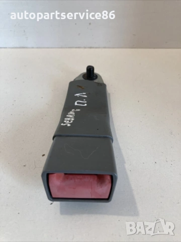 Предна лява закопчалка за колан за безопасност за Chrysler Sebring 2.0 CRD (2008) 