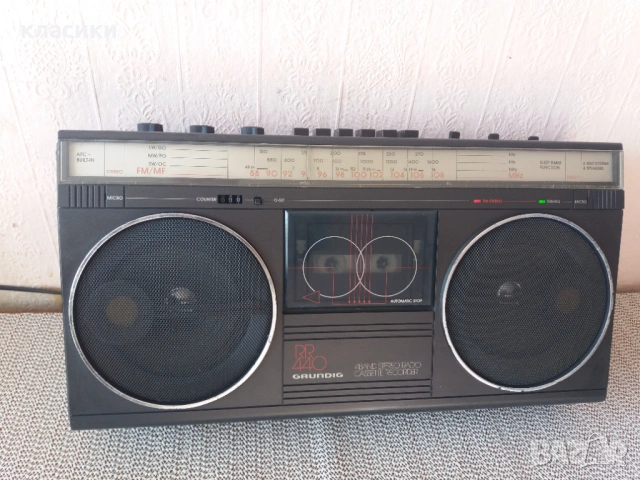 Радиокасетофон GRUNDIG RR 440., снимка 2 - Радиокасетофони, транзистори - 53306694