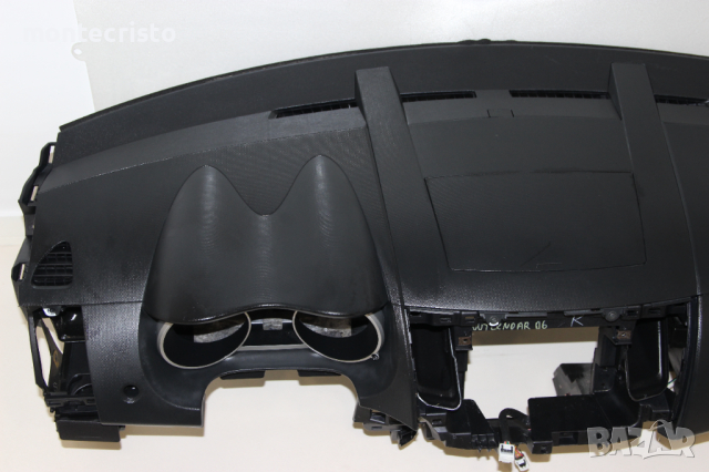 Арматурно табло Mitsubishi Outlander (2007-2012г.) Мицубиши, снимка 2 - Части - 44679313