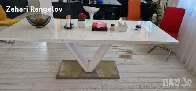 Луксозна Tрапезна Разтегателна Маса и 6 дизайнерски стола  , снимка 5 - Маси - 47631227