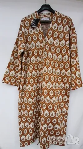 Домашна рокля/ пеньор/ халат.