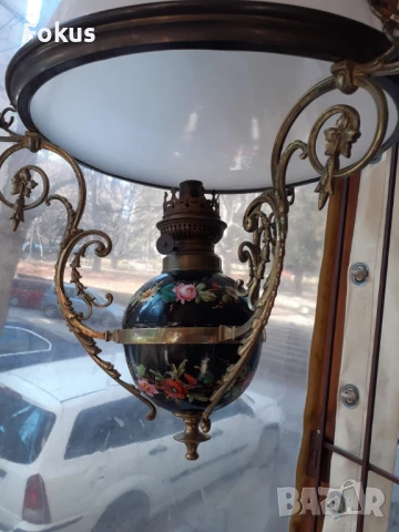 Страхотен порцеланов полилей абажур на газ опалиново стъкло, снимка 2 - Антикварни и старинни предмети - 50863185