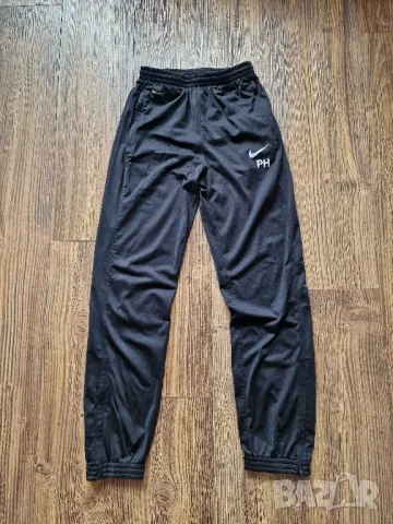 Страхотно мъжко долнище NIKE  размер S  