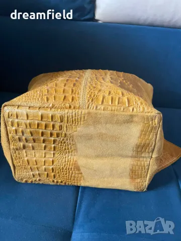 Чанта, естествен велур, цвят горчица, снимка 2 - Чанти - 47580967