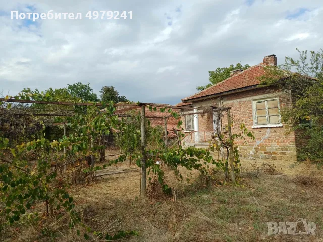 Къща с двор в село Зимница, снимка 3 - Къщи - 56510078