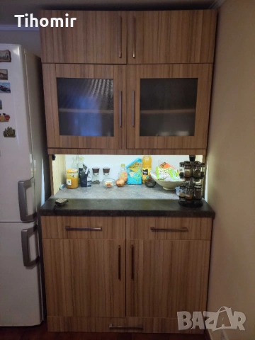 Кухненски шкаф с плот