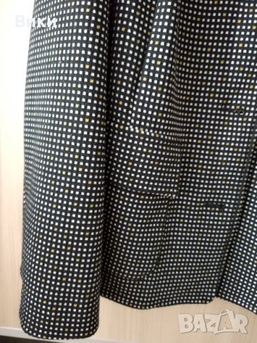 Дамско сако, снимка 4 - Сака - 30672059