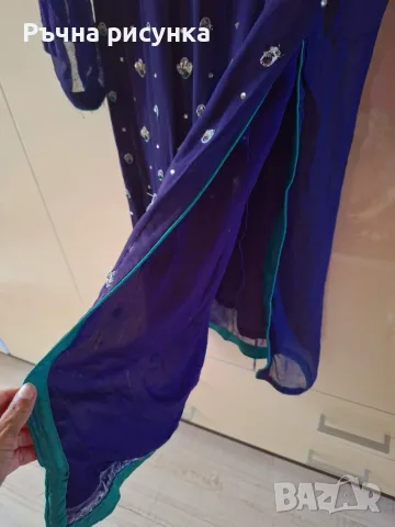 Индийска традиционна южноазиатска курта (kurta) или камиз (kameez), отличаваща се с наситено лилав , снимка 2 - Туники - 56153203
